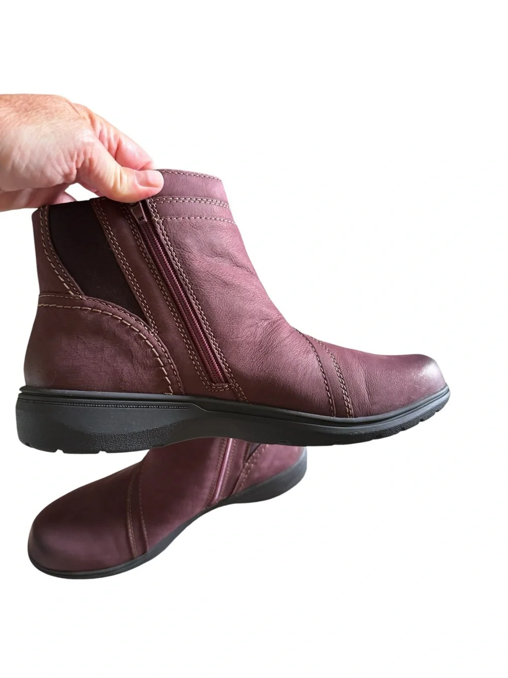 Clark’s NIB Leather Ankle Boots, Carleigh style, wine color, size 9